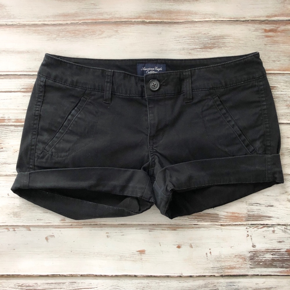 AEO Black Cuffed Shorts